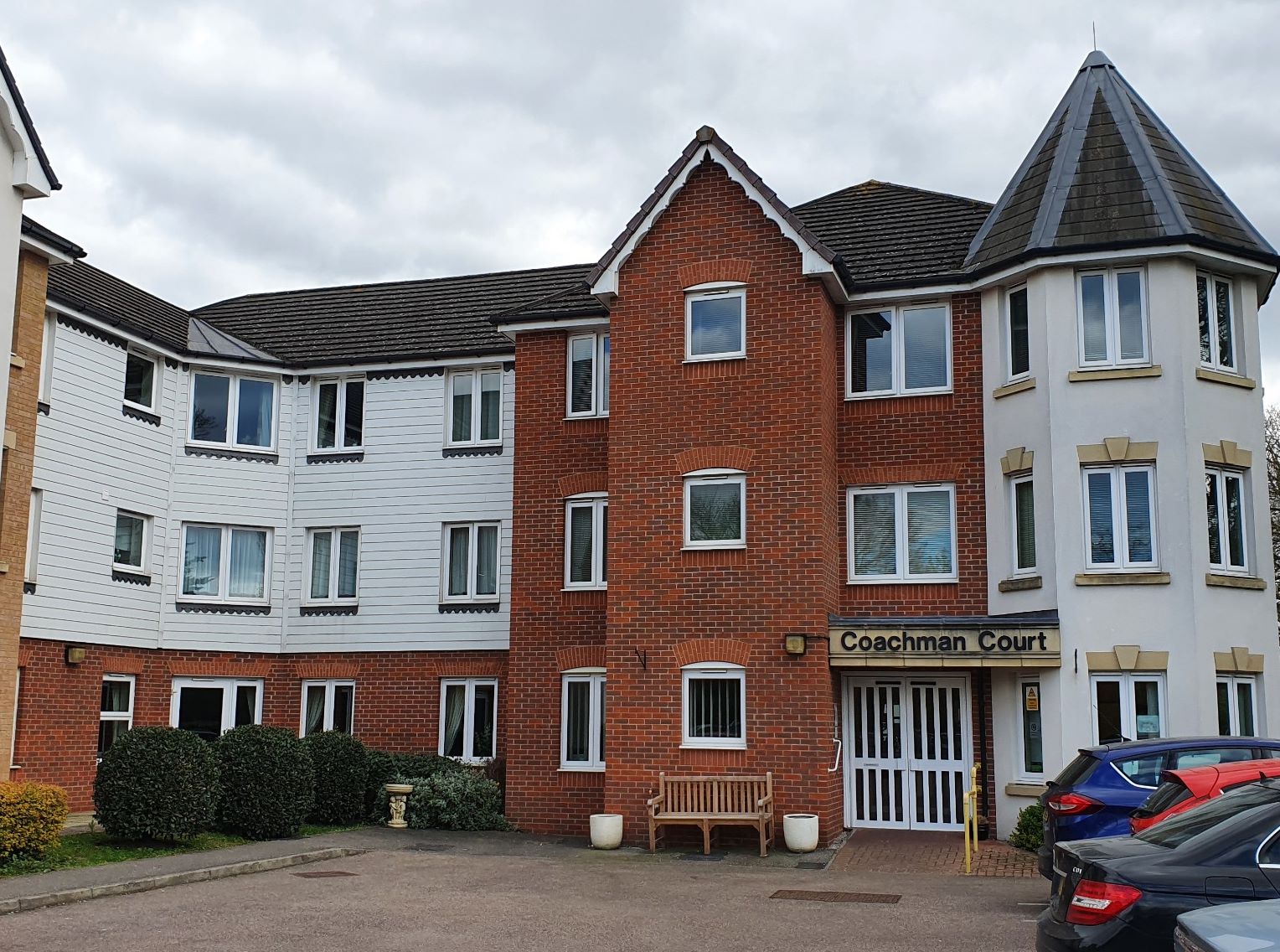 RESIDENTIAL INVESTMENT: VACANT  FIRST FLOOR RETIREMENT APARTMENT CLOSE TO TOWN CENTRE CONSIDERED TO BE BELOW MARKET VALUE