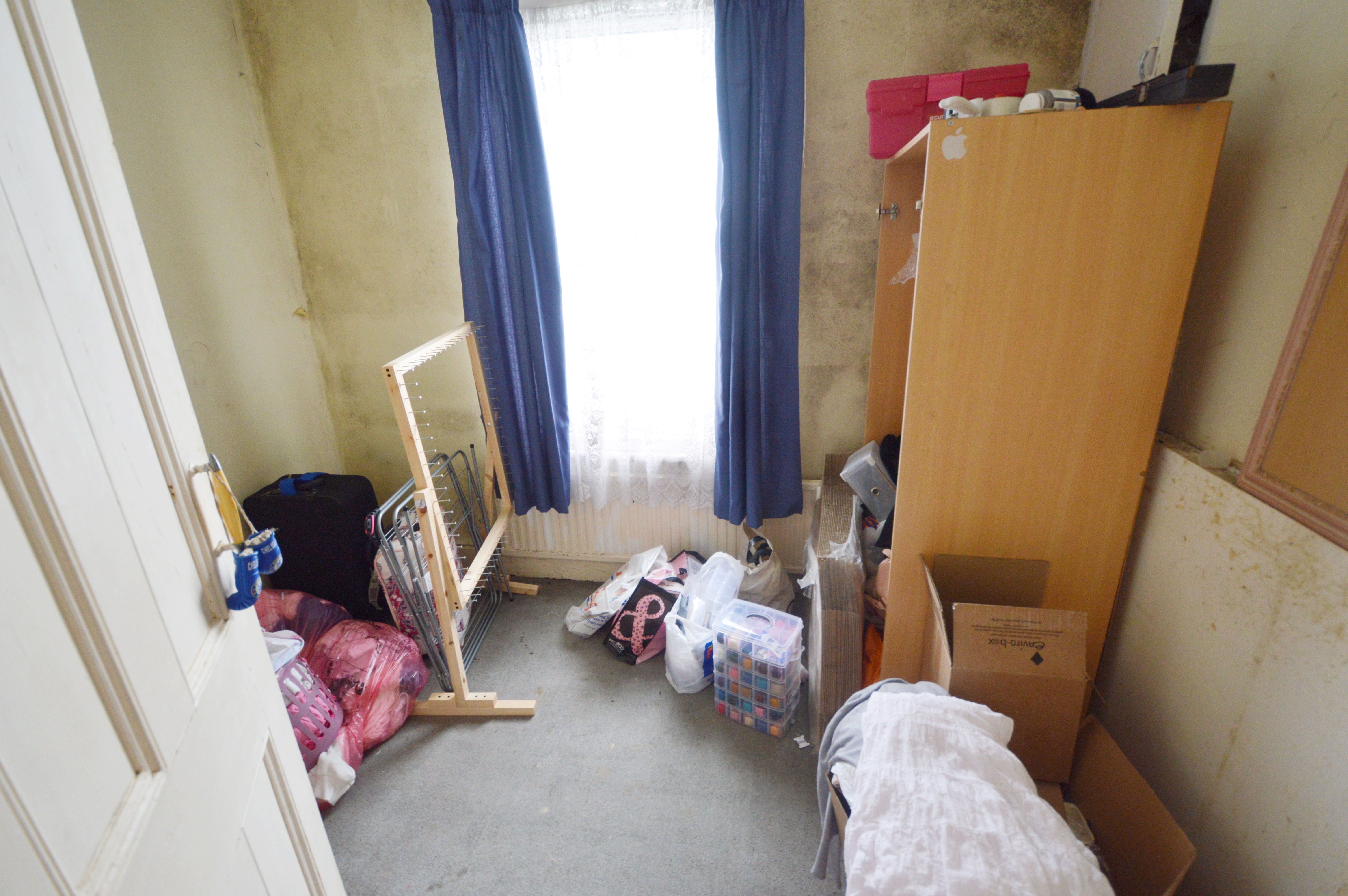 RESIDENTIAL INVESTMENT OPPORTUNITY: A FREEHOLD FOUR BEDROOM DETACHED HOUSE IN THE TOWN CENTRE IN NEED OF COMPLETE  REFURBISHMENT