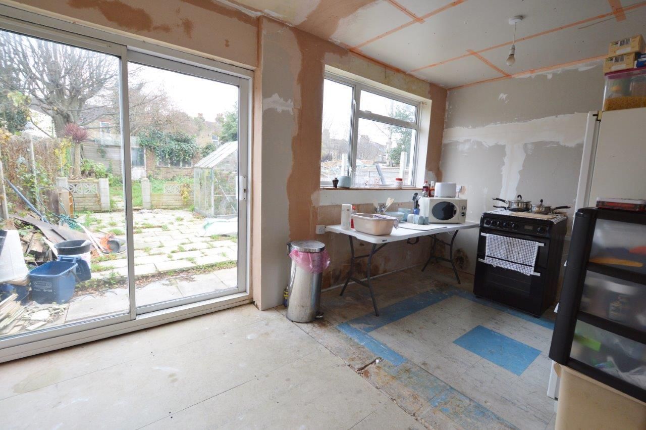 REFURBISHMENT OPPORTUNITY: A FREEHOLD TWO BEDROOM END OF TERRACE HOUSE LOCATED IN SOUTHEND ON SEA IN NEED OF MODERNISATION