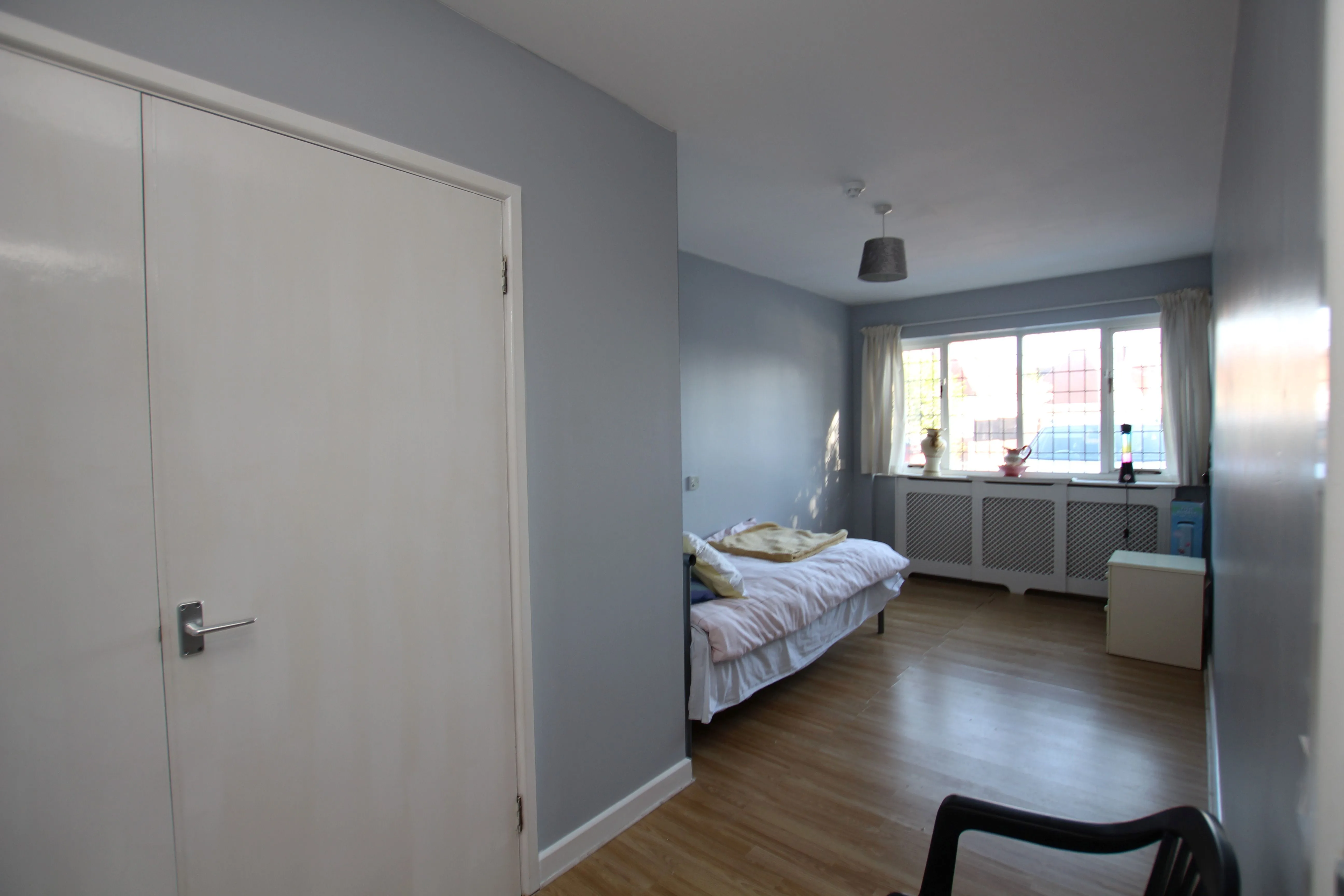 RE DEVELOPMENT OPPORTUNITY: A VACANT DETACHED FORMER CARE HOME APPROX. 12,500 SQ.FT. ON A PLOT OF 0.45 ACRES LOCATED CLOSE TO THE SEAFRONT 