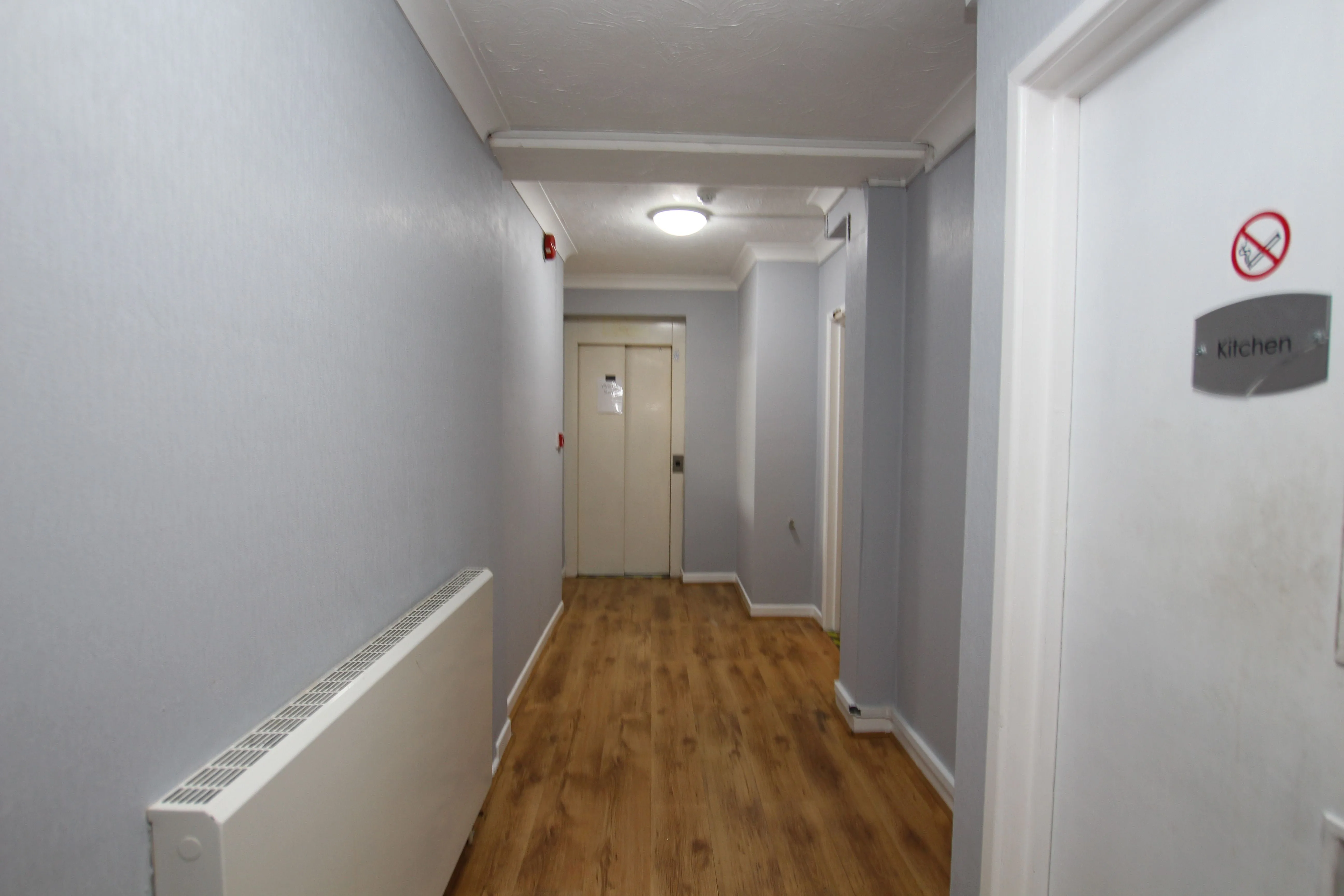 RE DEVELOPMENT OPPORTUNITY: A VACANT DETACHED FORMER CARE HOME APPROX. 12,500 SQ.FT. ON A PLOT OF 0.45 ACRES LOCATED CLOSE TO THE SEAFRONT 