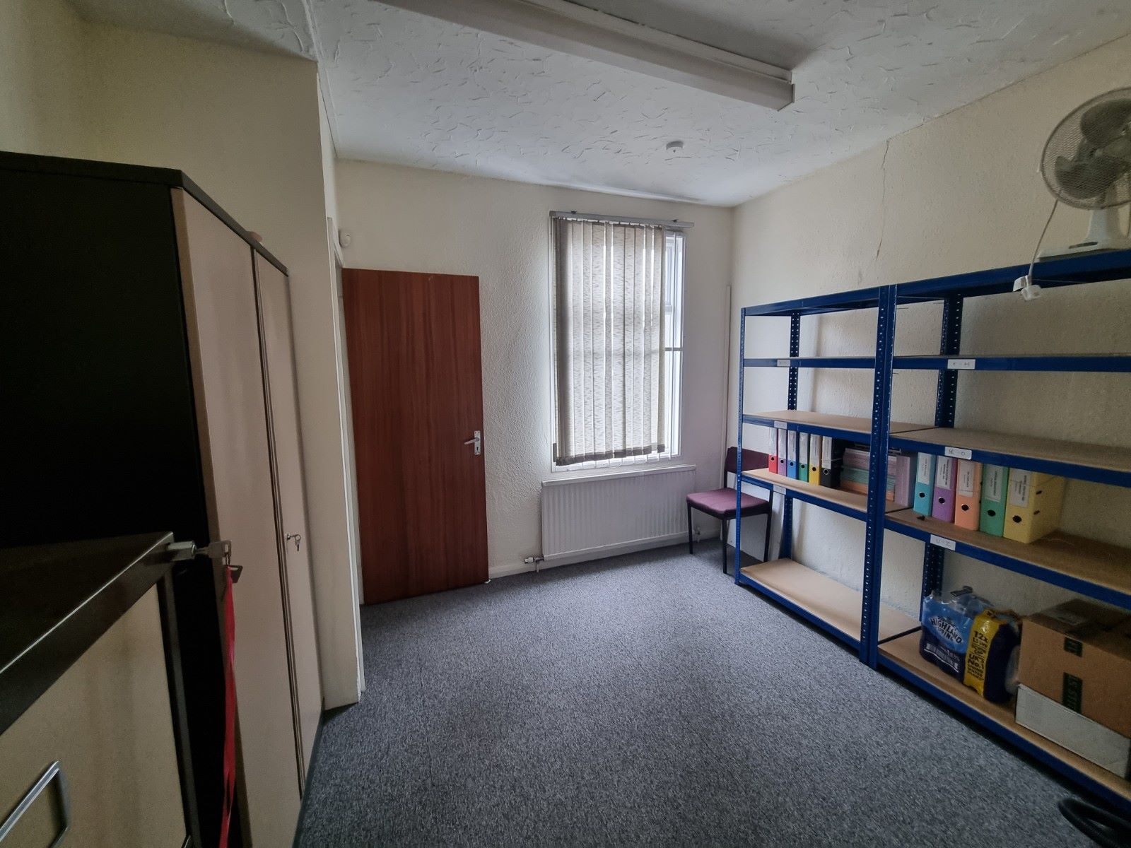 COMMERCIAL INVESTMENT OPPORTUNITY: A FREEHOLD PROPERTY COMPRISING OF A SHOP WITH OFFICES ABOVE AND PARKING SITUATED CLOSE TO GRAYS TOWN CENTRE