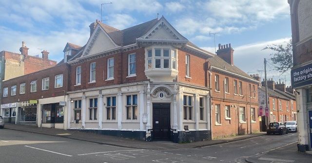 DEVELOPMENT OPPORTUNITY: A VACANT FREEHOLD FORMER BARCLAYS BANK WITH FULL PLANNING PERMISSION GRANTED TO CONVERT 3 x RESIDENTIAL APARTMENTS