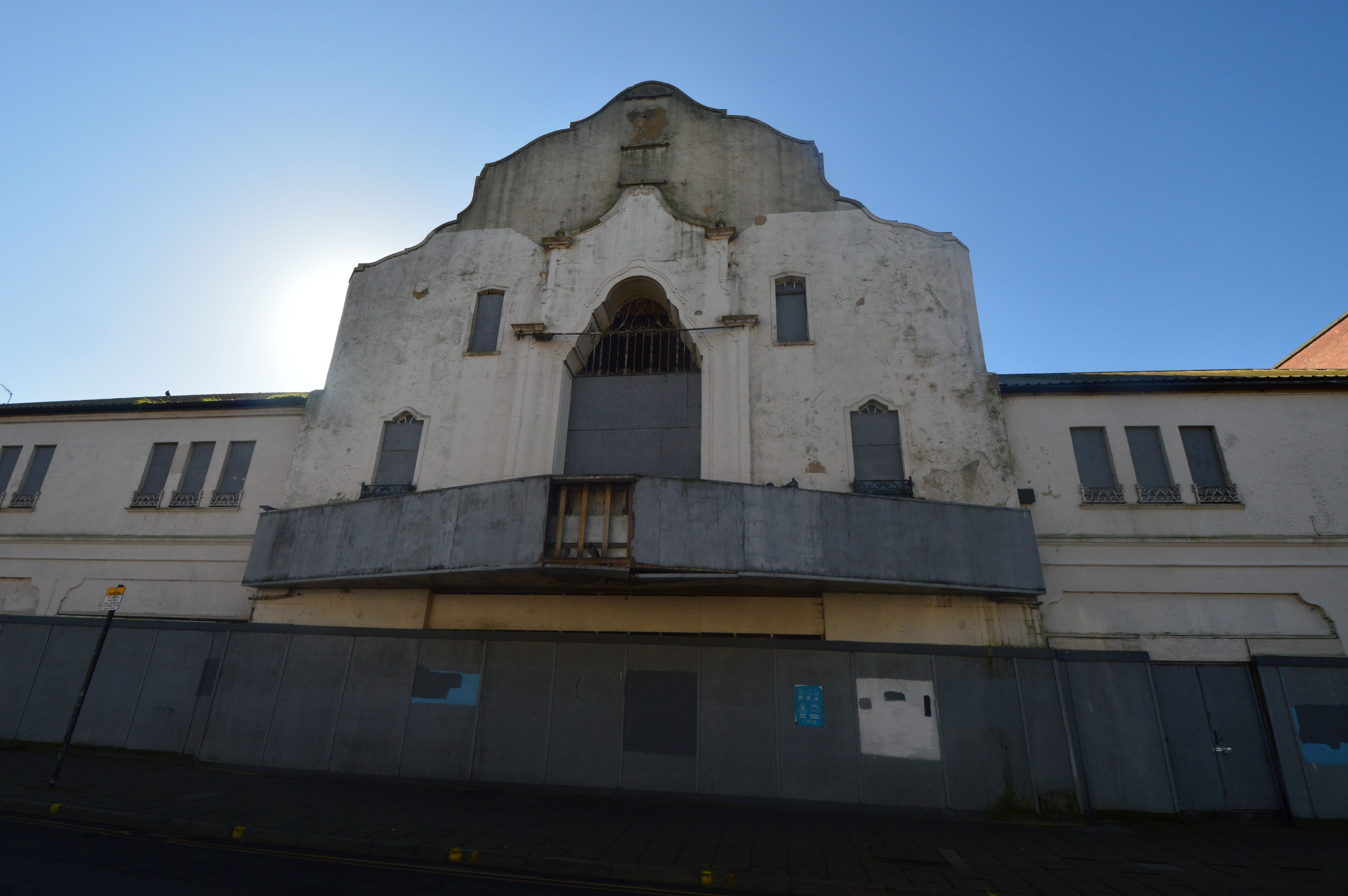 **JULY AUCTION** DEVELOPMENT OPPORTUNITY: A FORMER ODEON CINEMA IN COLCHESTER TOWN CENTRE WITH POTENTIAL FOR RESIDENTIAL AND COMMERCIAL REDEVELOPMENT