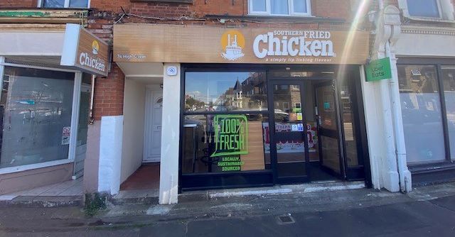 MIXED USE INVESTMENT/DEVELOPMENT: A VACANT FREEHOLD LOCK UP FORMER FOOD TAKEAWAY WITH STUDIO FLAT CONSIDERED TO HAVE RE-DEVELOPMENT POTENTIAL 