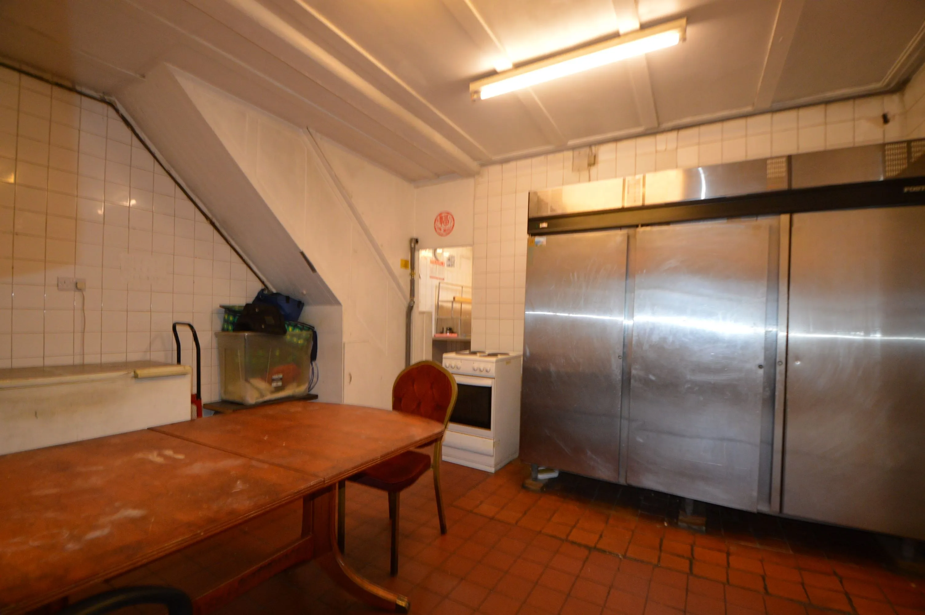 SHOP WITH UPPERS: A VACANT FREEHOLD COMMERCIAL UNIT WITH LIVING ACCOMMODATION TO THE FIRST FLOOR AND GARDEN / OUTSIDE SPACE TO REAR