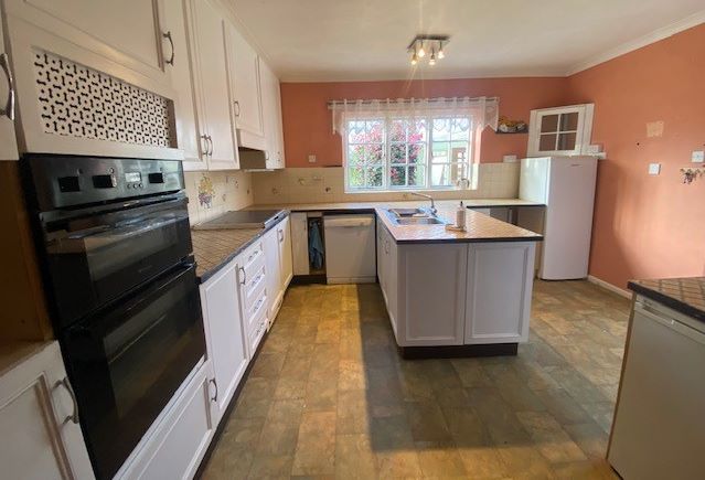 REFURBISHMENT OPPORTUNITY: AN EXTENDED FOUR BEDROOM DETACHED PERIOD HOUSE CLOSE TO THE SEAFRONT IN NEED OF MODERNISATION AND IMPROVEMENT  