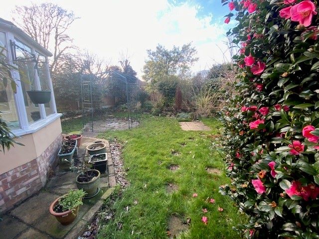 REFURBISHMENT OPPORTUNITY: AN EXTENDED FOUR BEDROOM DETACHED PERIOD HOUSE CLOSE TO THE SEAFRONT IN NEED OF MODERNISATION AND IMPROVEMENT  