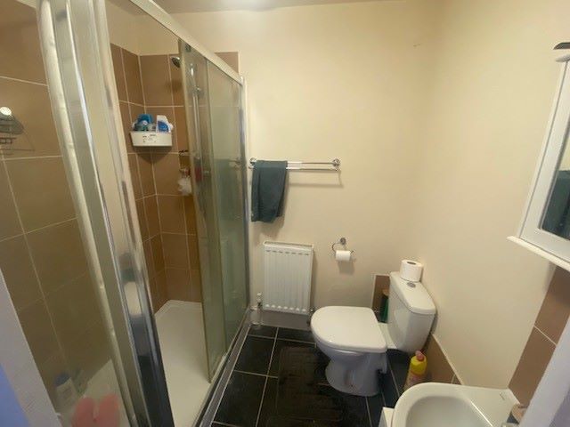 BUY TO LET INVESTMENT: A FREEHOLD BUILDING CONTAINING 3 FLATS PRODUCING AN INCOME OF £24,600 PER ANNUM. A YIELD OF ALMOST 11% OF THE GUIDE PRICE