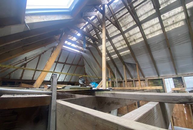 DEVELOPMENT/RENOVATION PROJECT: A TIMBER FRAMED DETACHED FREEHOLD DWELLING IN SHELL CONDITION OFFERING RE-DEVELOPMENT POTENTIAL 