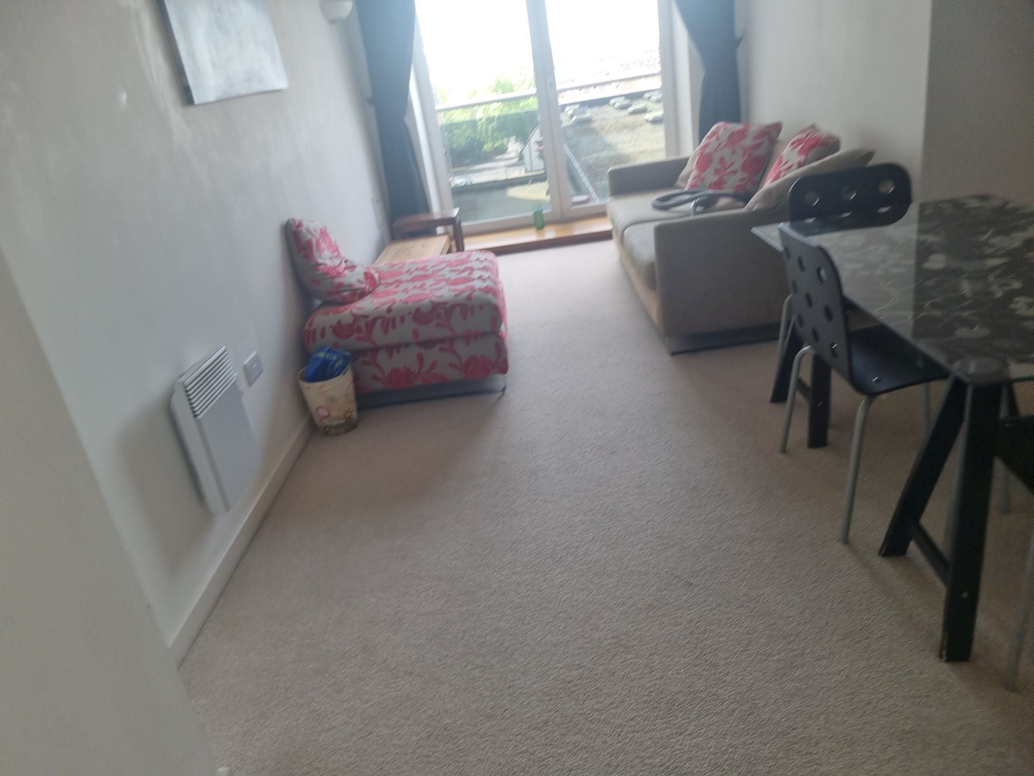 RESIDENTIAL INVESTMENT: A VACANT ONE BEDROOM APARTMENT WITH PARKING CLOSE TO THE HIGH STREET CONSIDERED TO BE AN IDEAL BUY TO LET INVESTMENT