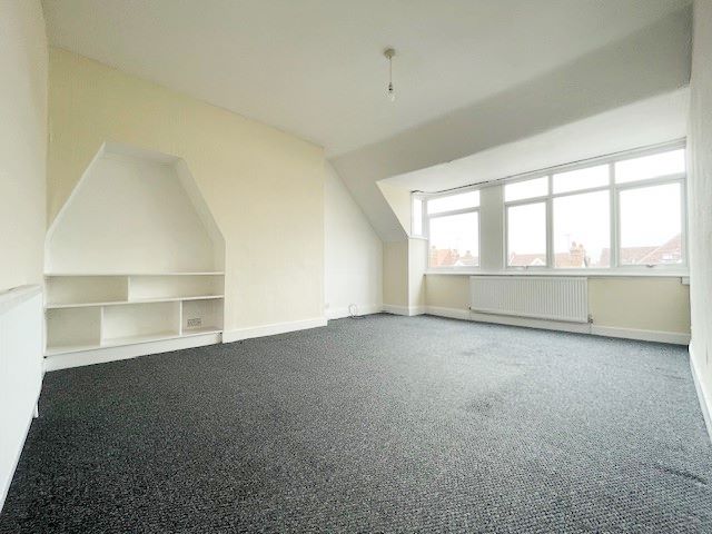 RESIDENTIAL OPPORTUNITY: A SUBSTANTIAL FREEHOLD PROPERTY ARRANGED AS THREE FLATS OFFERING HUGE POTENTIAL FOR RE-CONFIGURATION/RE-DEVELOPMENT