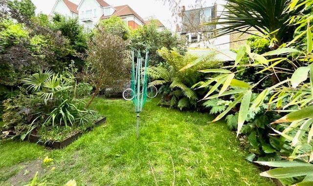 RESIDENTIAL OPPORTUNITY: A SUBSTANTIAL FREEHOLD PROPERTY ARRANGED AS THREE FLATS OFFERING HUGE POTENTIAL FOR RE-CONFIGURATION/RE-DEVELOPMENT