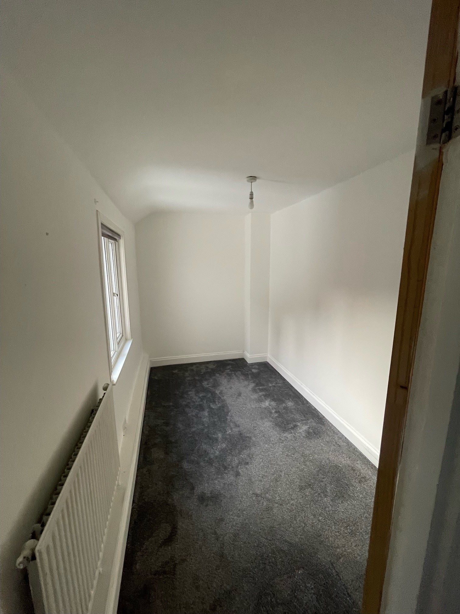 RESIDENTIAL INVESTMENT: A THREE BEDROOM HOUSE BEING SOLD WITH VACANT POSSESSION CONSIDERED TO BE IDEAL TO BUY TO LET OR FOR OWNER OCCUPATION  