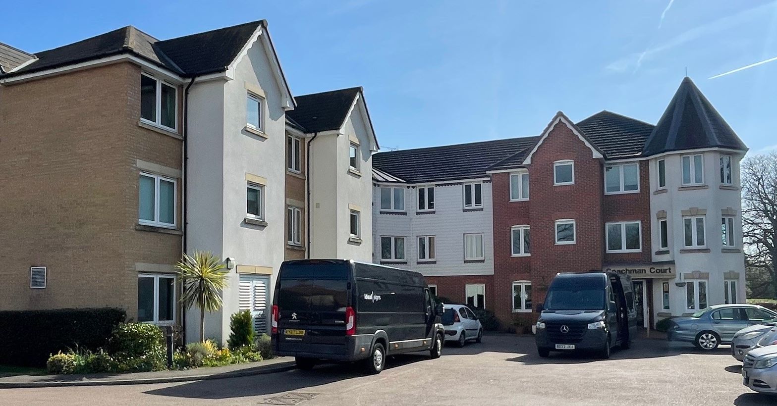 RESIDENTIAL INVESTMENT: A VACANT ONE BEDROOM SECOND FLOOR RETIREMENT APARTMENT CONSIDERED TO BE SUBSTANTIALLY BELOW CURRENT MARKET VALUE
