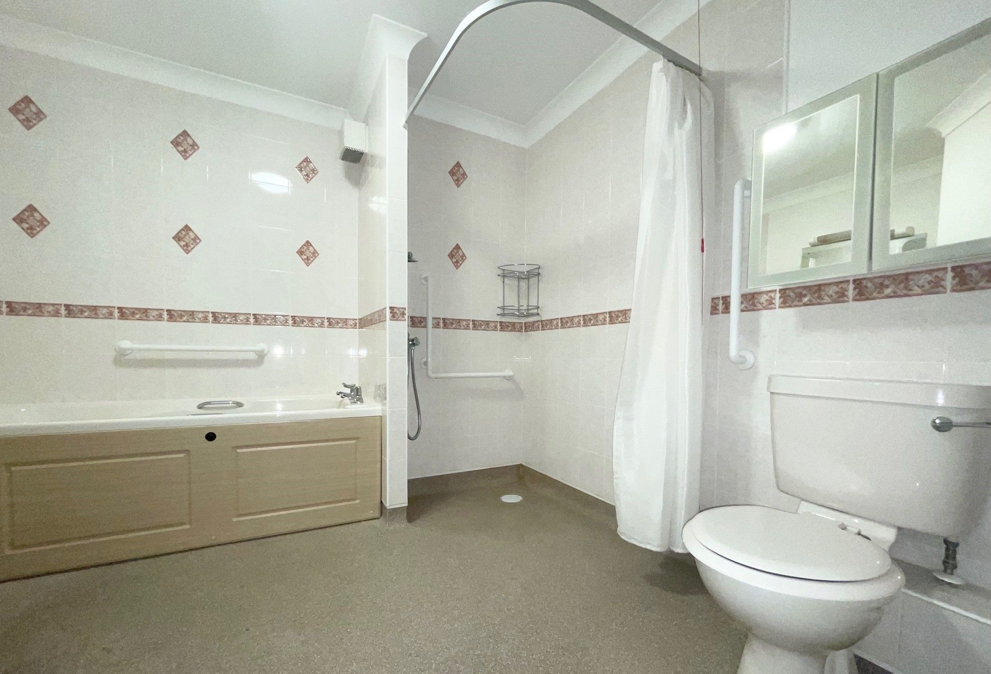 RESIDENTIAL INVESTMENT: A VACANT ONE BEDROOM SECOND FLOOR RETIREMENT APARTMENT CONSIDERED TO BE SUBSTANTIALLY BELOW CURRENT MARKET VALUE