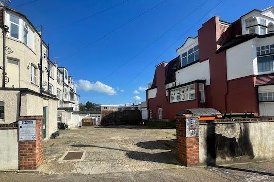 RESIDENTIAL INVESTMENT: A SUBSTANTIAL FREEHOLD BUILDING WITH CAR PARK USED AS A HOUSE OF MULTIPLE OCCUPANCY COMPRISING 9 STUDIOS AND 10 ROOMS