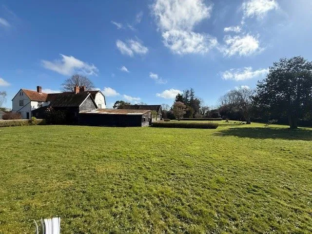 REFURBISHMENT/REDEVELOPMENT: AVAILABLE NOW WITH ALL OFFERS UNDER AUCTION CONDITIONS CONSIDERED: A VACANT SUBSTANTIAL DETACHED PERIOD HOUSE WITH OUTBUILDINGS ON A 1.9 ACRE PLOT IN NEED OF RENOVATION  