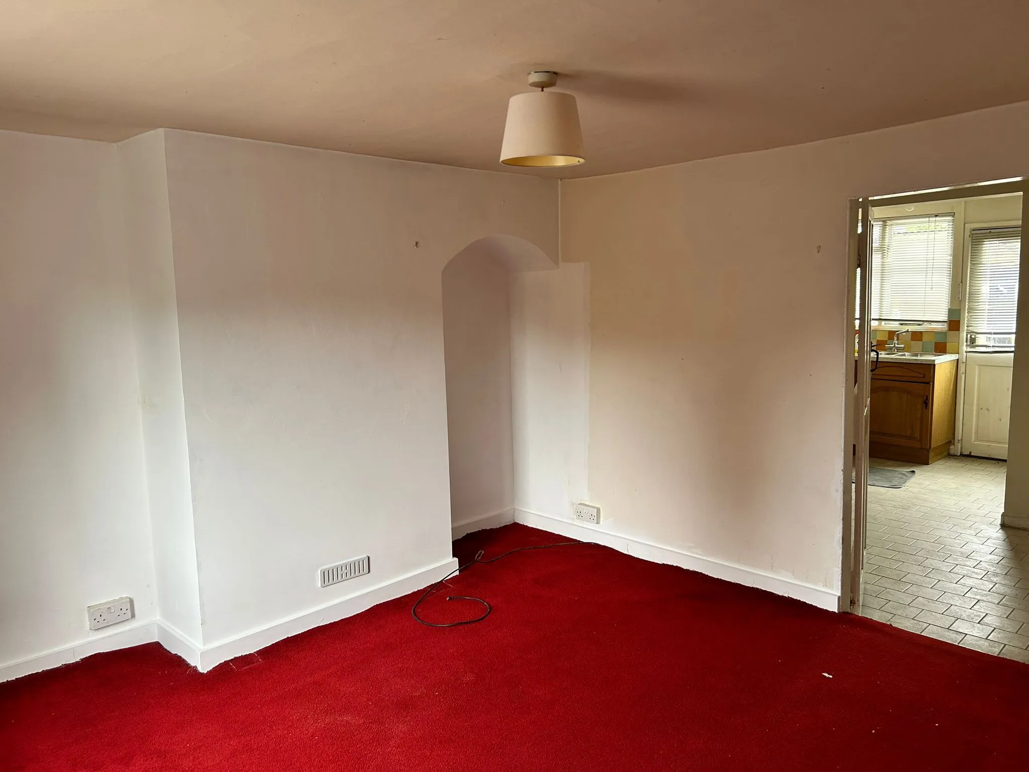 REFURBISHMENT OPPORTUNITY: A TWO BEDROOM VACANT FREEHOLD COTTAGE IN POPULAR VILLAGE LOCATION IN NEED OF SOME COSMETIC REFURBISHMENT