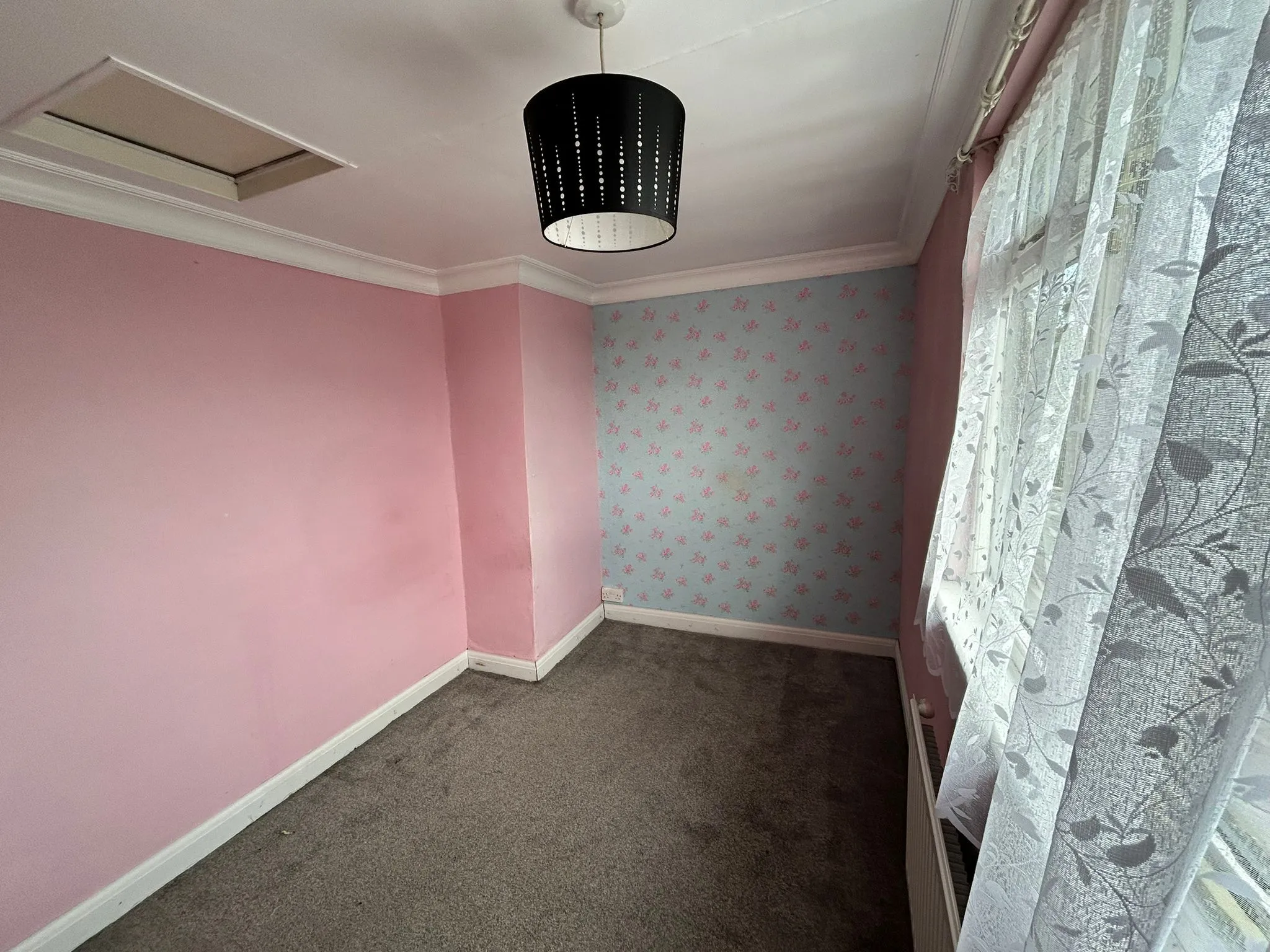 REFURBISHMENT OPPORTUNITY: A TWO BEDROOM VACANT FREEHOLD COTTAGE IN POPULAR VILLAGE LOCATION IN NEED OF SOME COSMETIC REFURBISHMENT