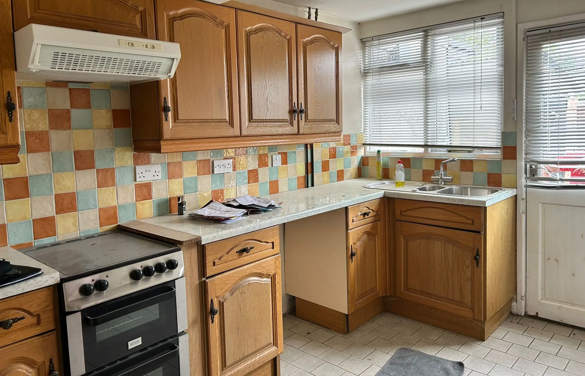 REFURBISHMENT OPPORTUNITY: A TWO BEDROOM VACANT FREEHOLD COTTAGE IN POPULAR VILLAGE LOCATION IN NEED OF SOME COSMETIC REFURBISHMENT