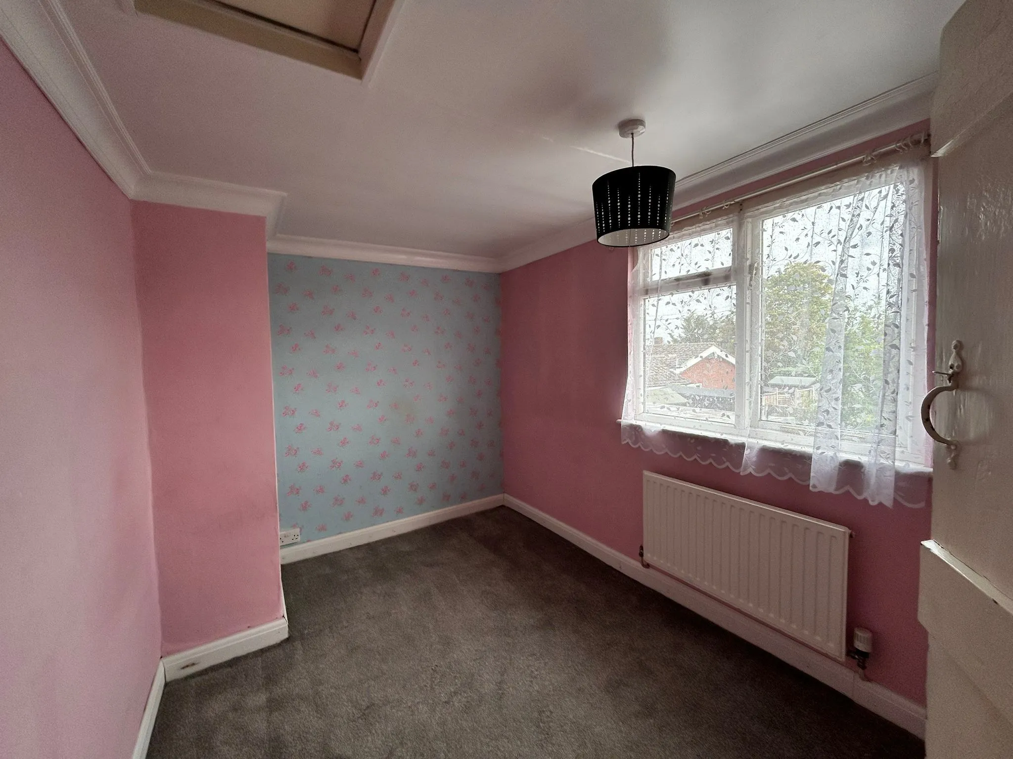 REFURBISHMENT OPPORTUNITY: A TWO BEDROOM VACANT FREEHOLD COTTAGE IN POPULAR VILLAGE LOCATION IN NEED OF SOME COSMETIC REFURBISHMENT