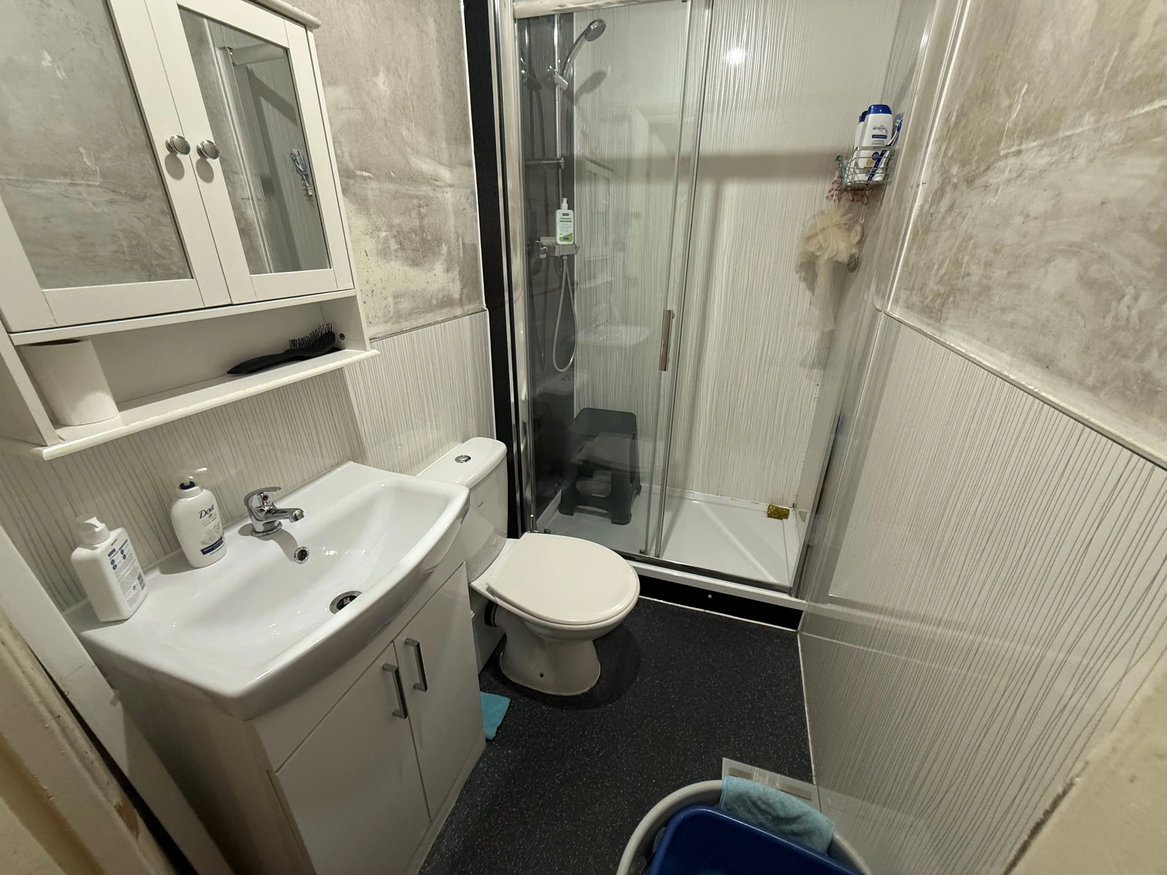 RESIDENTIAL INVESTMENT: LEASEHOLD THREE BEDROOM MAISONETTE WITH GARAGE CONSIDERED IDEAL FOR BOTH OWNER OCCUPIERS AND BUY TO LET INVESTORS ALIKE.
