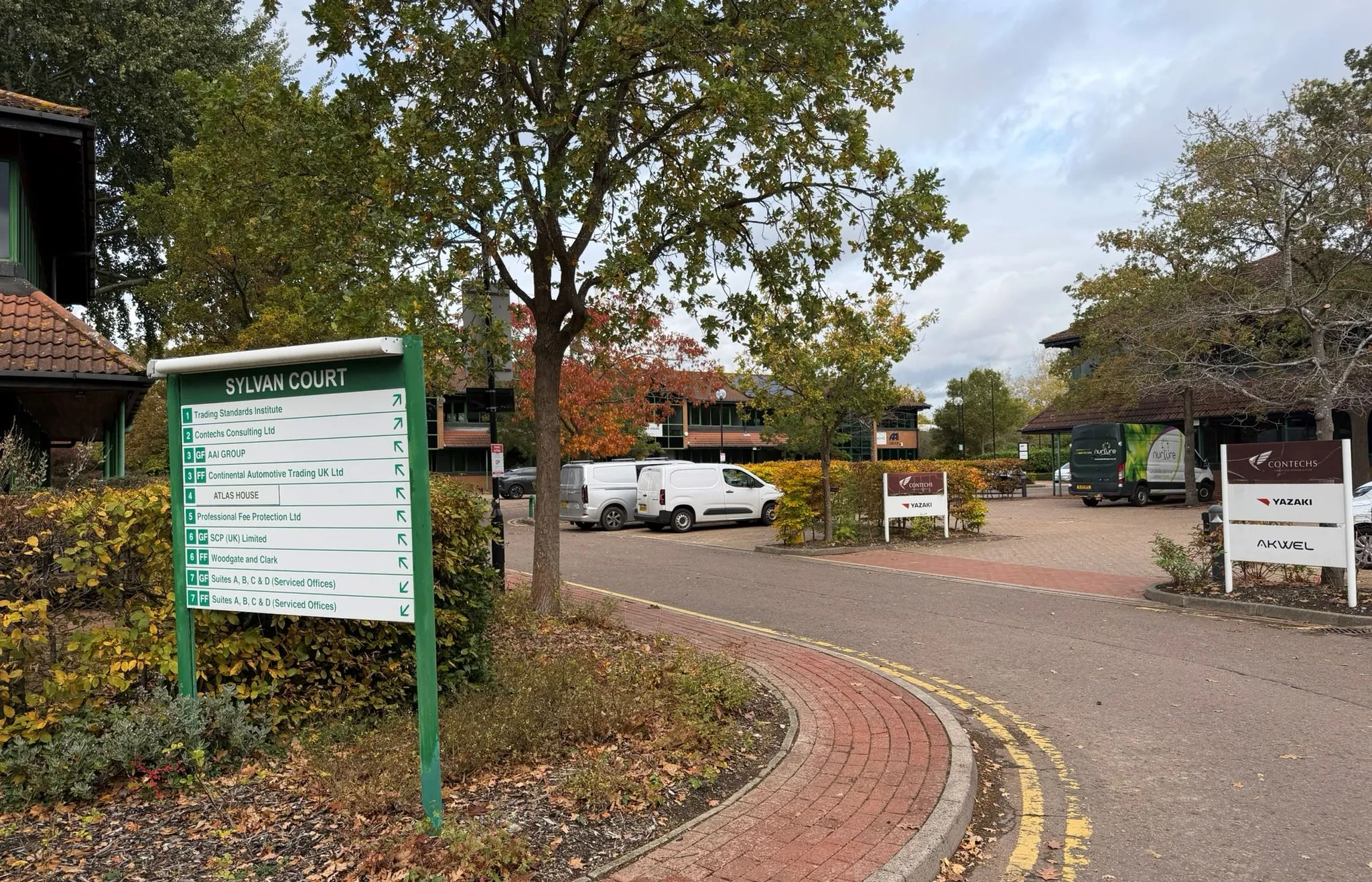 COMMERCIAL INVESTMENT: A FREEHOLD TWO STOREY OFFICE BUILDING 17 PARKING SPACES AND A TENANT IN OCCUPATION PRODUCING AN INCOME OF £66,000 PA