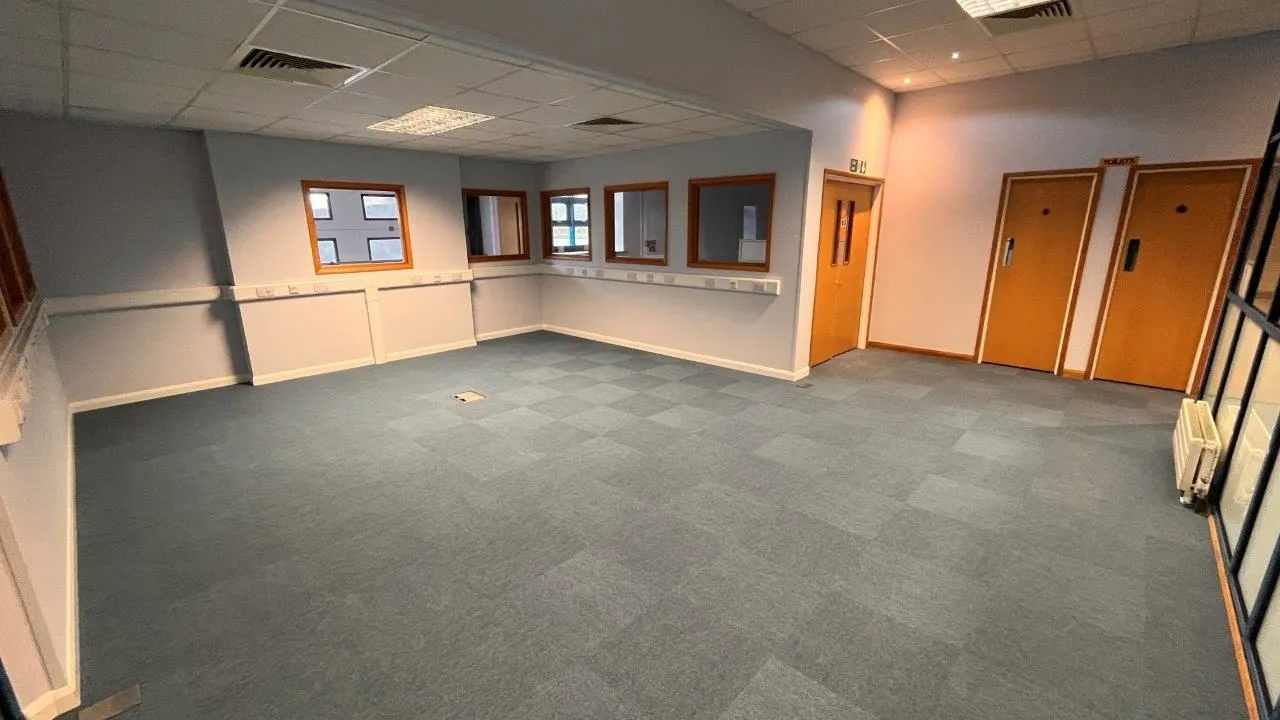 COMMERCIAL  OFFICE INVESTMENT:  A TERRACED F1 USE INDUSTRIAL PREMISES WITH NINE PARKING SPACES MEASURING 6,118 SQ FT LOCATED CLOSE TO TOWN CENTRE
