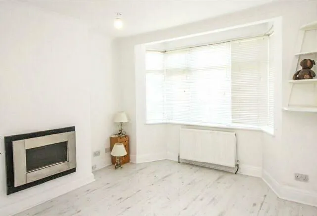 BUY TO LET INVESTMENT: A THREE BEDROOM FIRST FLOOR MAISONETTE WITH TENANT IN OCCUPATION PRODUCING AN INCOME OF  £20,400 PER ANNUM