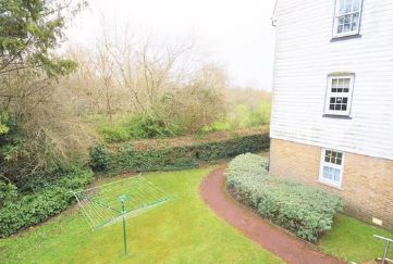 BUY TO LET INVESTMENT: A ONE BEDROOM FIRST FLOOR RETIREMENT APARTMENT WITH TENANT IN OCCUPATION PRODUCING AN INCOME OF £10,200 PER ANNUM 