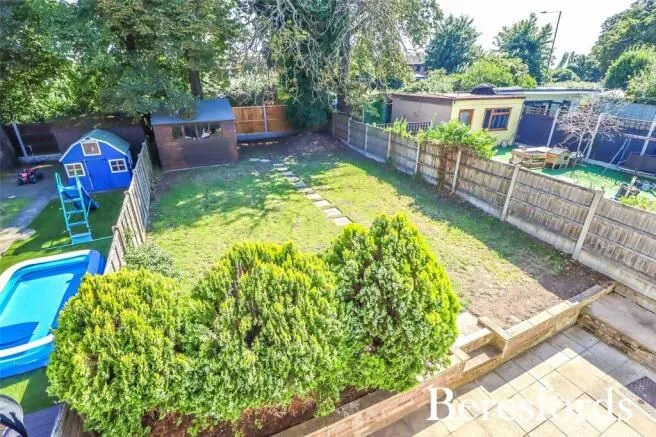 RESIDENTIAL INVESTMENT: A REFURBISHED THREE BEDROOM END TERRACE HOUSE IN A POPULAR LOCATION CONSIDERED TO BE AN IDEAL BUY TO LET INVESTMENT