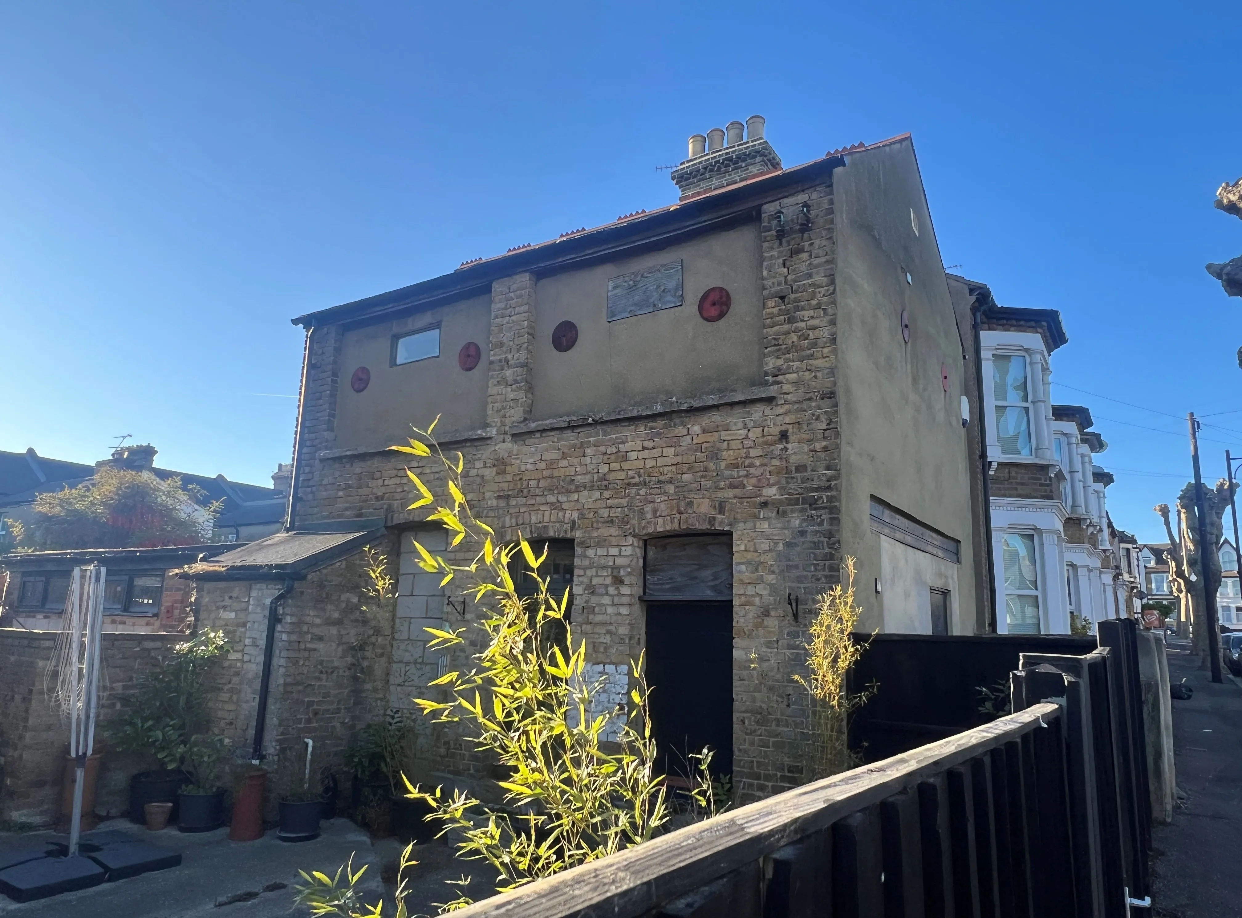 STORAGE FACILITY: A VACANT FREEHOLD TWO STOREY DETACHED BUILDING IN A RESIDENTIAL AREA CONSIDERED TO HAVE POTENTIAL FOR RE-DEVELOPMENT