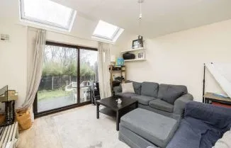 BUY TO LET INVESTMENT: A FREEHOLD FIVE BEDROOM HOUSE A SHORT DISTANCE FROM DISTANCE OF BROCKLEY VILLAGE PRODUCING AN INCOME OF £30,000 PA
