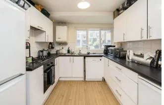 BUY TO LET INVESTMENT: A FREEHOLD FIVE BEDROOM HOUSE A SHORT DISTANCE FROM DISTANCE OF BROCKLEY VILLAGE PRODUCING AN INCOME OF £30,000 PA