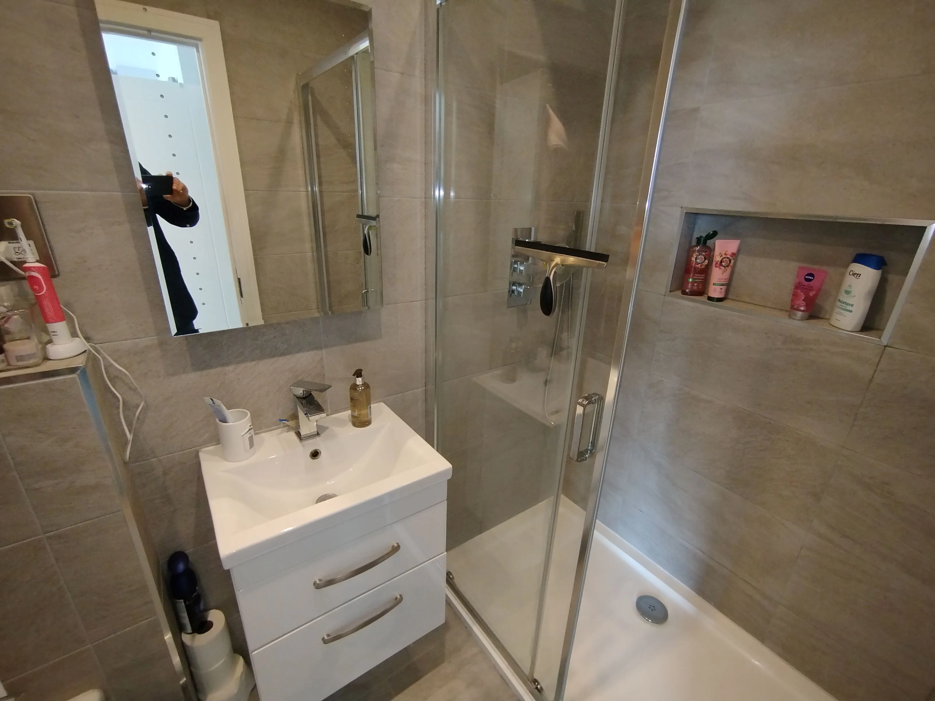 RESIDENTIAL/BUY TO LET INVESTMENT: MODERN TWO BEDROOM APARTMENT IN THE HEART OF THE CITY CENTRE CONSIDERED TO BE AN IDEAL BUY TO LET INVESTMENT