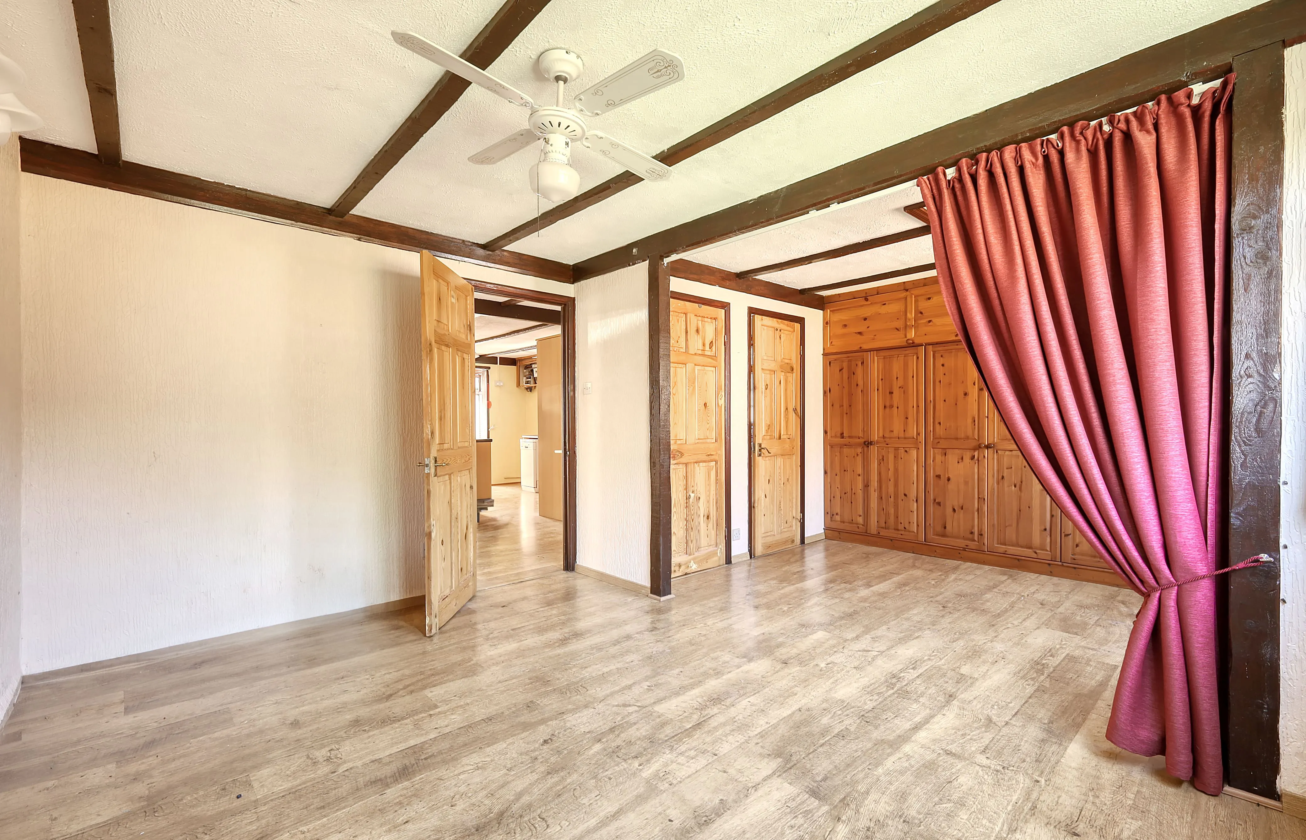 REFURBISHMENT OPPORTUNITY: A VACANT FREEHOLD DETACHED TIMBER FRAMED BUNGALOW IN A POPULAR VILLAGE IN NEED OF MODERNISATION AND IMPROVEMENT 