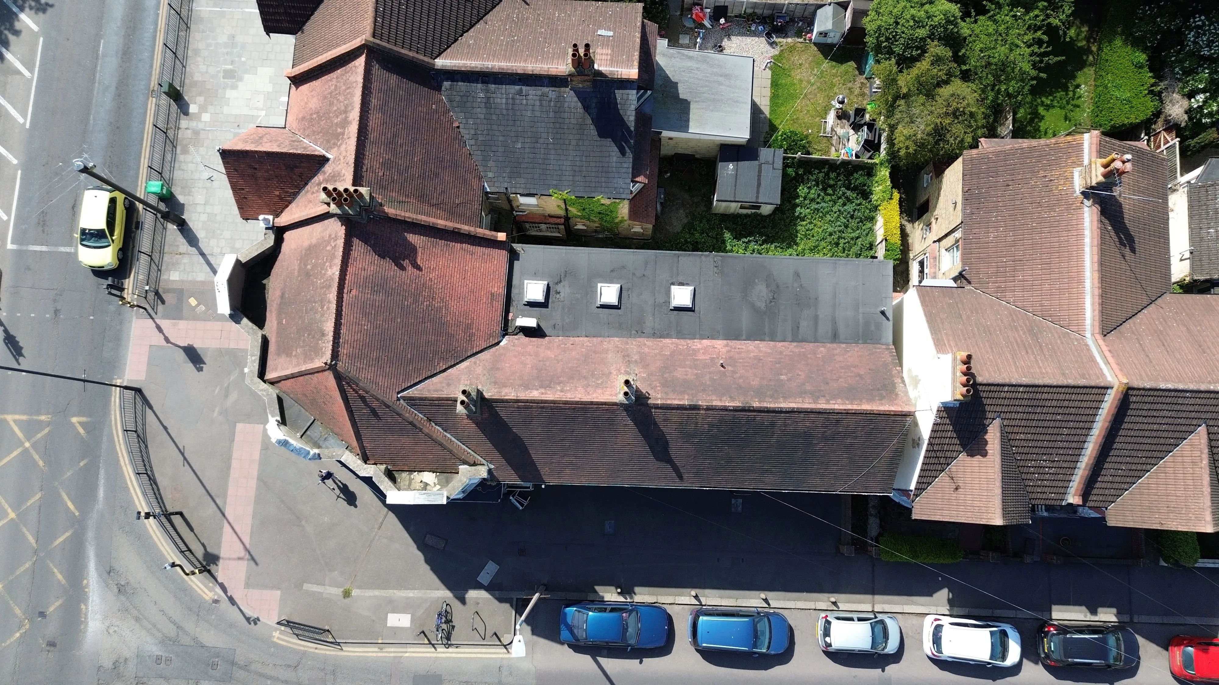 FREEHOLD MIXED USE INVESTMENT: CONSISTING OF FOUR COMMERCIAL UNITS AND ONE FIRST FLOOR OFFICE SUITE SITUATED ON A PROMINENT CORNER LOCATION