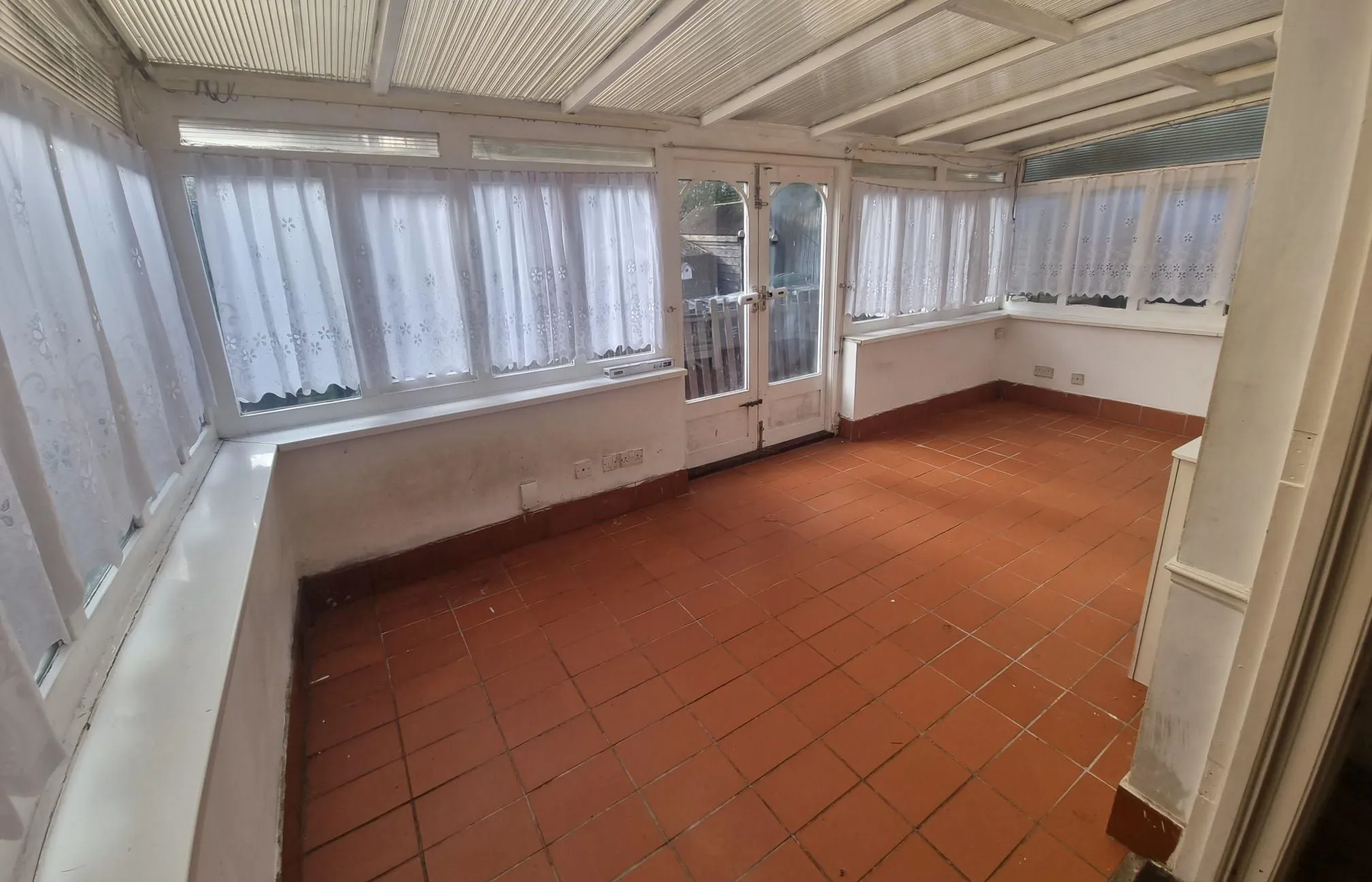 REFURBISHMENT OPPORTUNITY: A FREEHOLD VACANT  THREE BEDROOM TERRACED HOUSE IN NEED OF REFURBISHMENT CONSIDERED AS AN IDEAL INVESTMENT