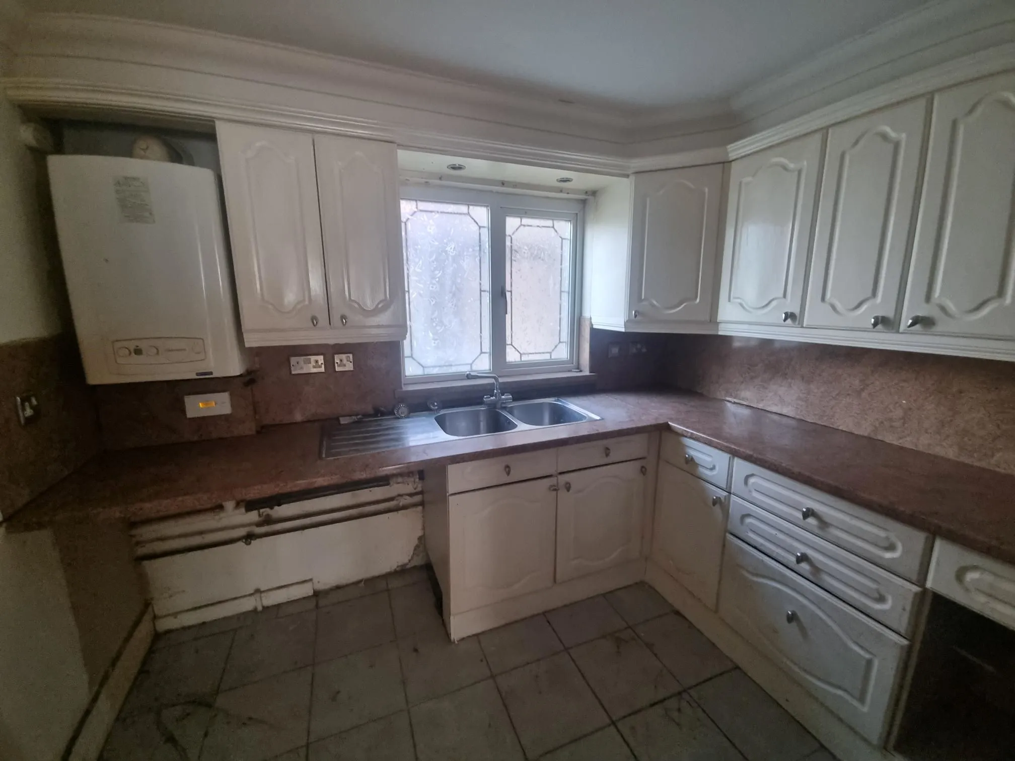 REFURBISHMENT OPPORTUNITY: A FREEHOLD VACANT  THREE BEDROOM TERRACED HOUSE IN NEED OF REFURBISHMENT CONSIDERED AS AN IDEAL INVESTMENT