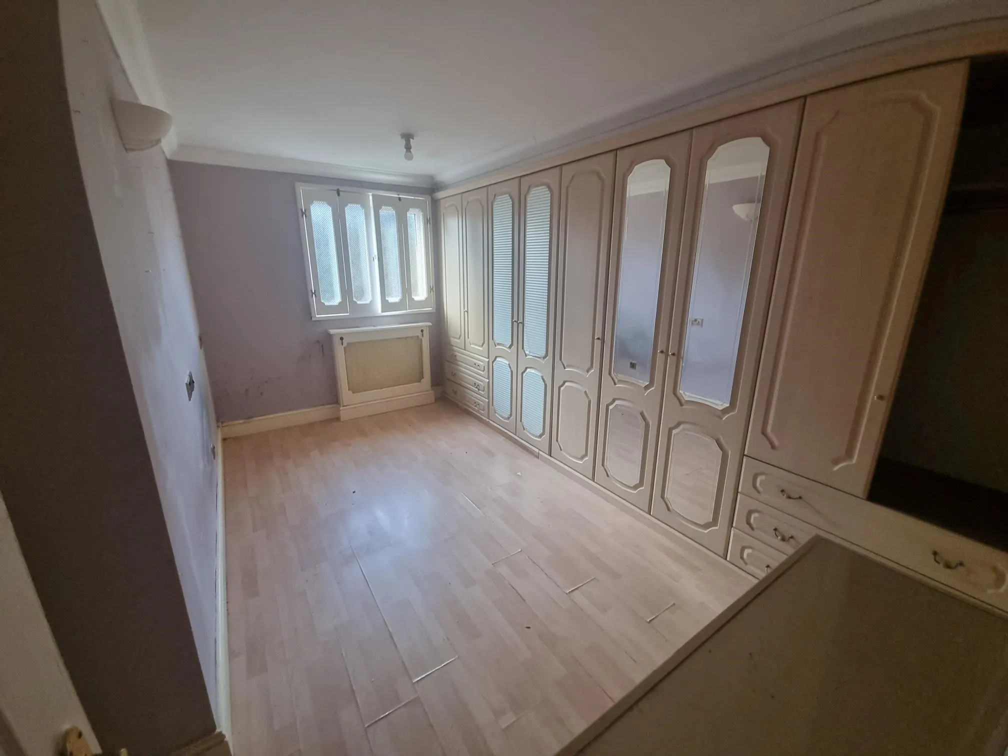 REFURBISHMENT OPPORTUNITY: A FREEHOLD VACANT  THREE BEDROOM TERRACED HOUSE IN NEED OF REFURBISHMENT CONSIDERED AS AN IDEAL INVESTMENT
