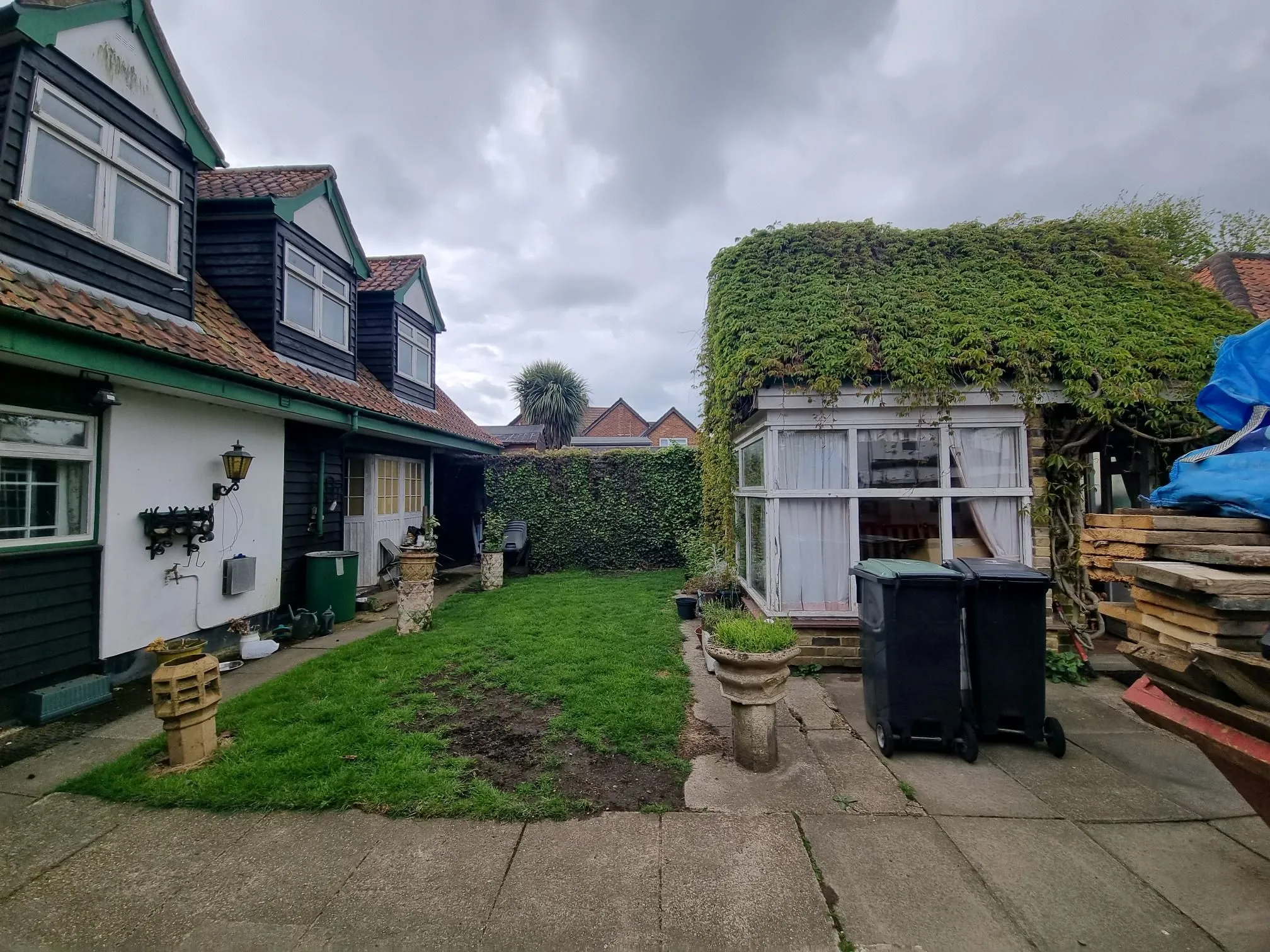 REFURBISHMENT OPPORTUNITY: A VACANT CHARACTER COTTAGE LOCATED IN THE VILLAGE OF COOPERSALE WITH POTENTIAL FOR EXTENDING SUBJECT TO CONSENT