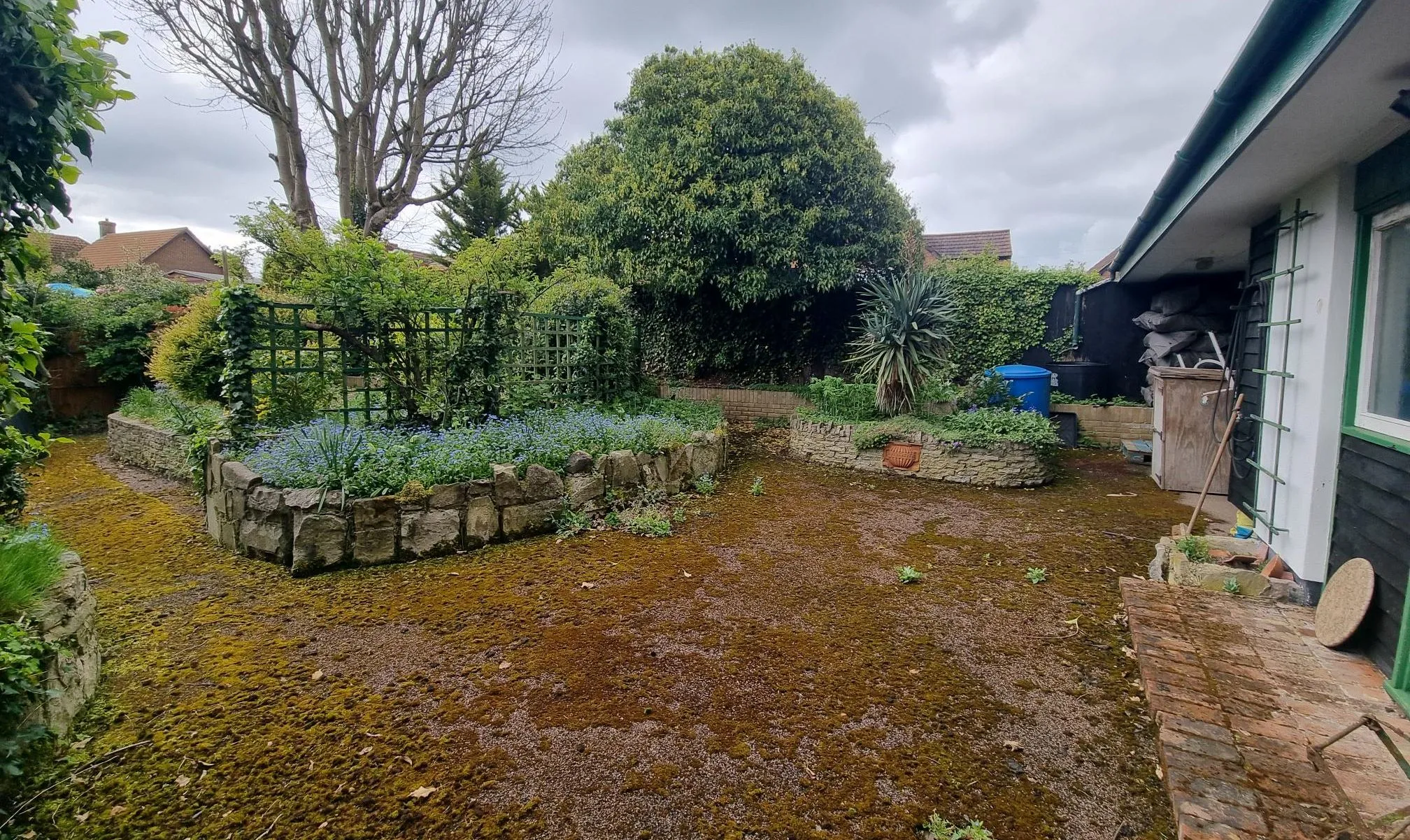 REFURBISHMENT OPPORTUNITY: A VACANT CHARACTER COTTAGE LOCATED IN THE VILLAGE OF COOPERSALE WITH POTENTIAL FOR EXTENDING SUBJECT TO CONSENT
