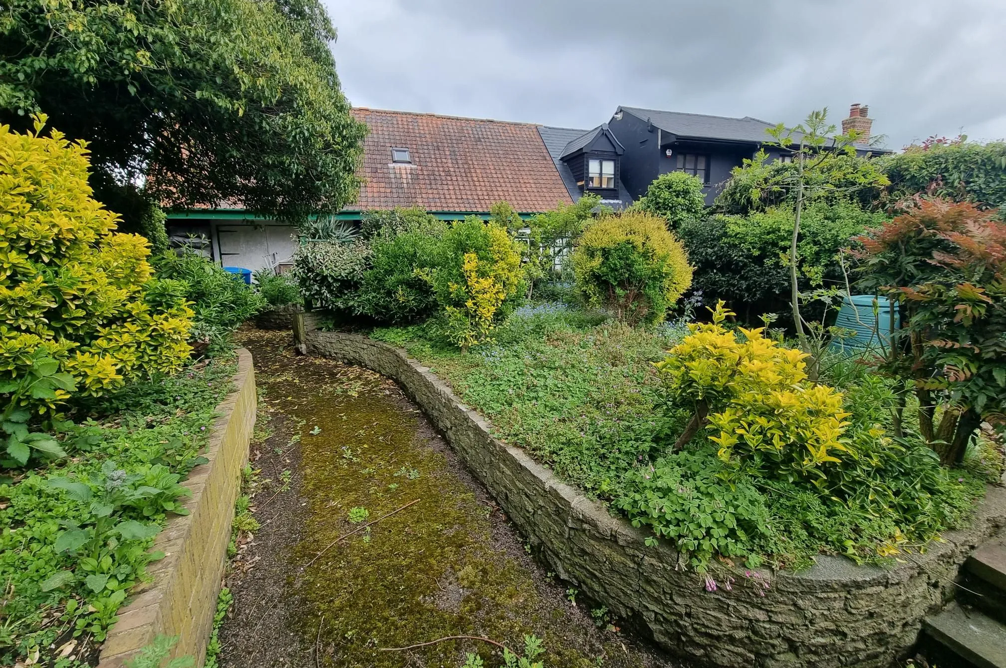 REFURBISHMENT OPPORTUNITY: A VACANT CHARACTER COTTAGE LOCATED IN THE VILLAGE OF COOPERSALE WITH POTENTIAL FOR EXTENDING SUBJECT TO CONSENT
