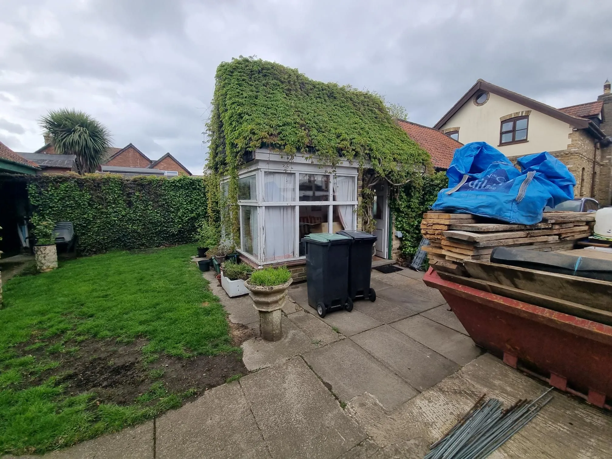 REFURBISHMENT OPPORTUNITY: A VACANT CHARACTER COTTAGE LOCATED IN THE VILLAGE OF COOPERSALE WITH POTENTIAL FOR EXTENDING SUBJECT TO CONSENT