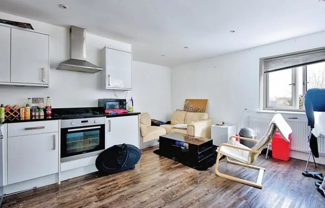 BUY TO LET INVESTMENT: A TWO BEDROOM SECOND FLOOR APARTMENT CLOSE TO THE SEAFRONT WITH A TENANT IN OCCUPATION CURRENTLY LET AT £15,600 PA