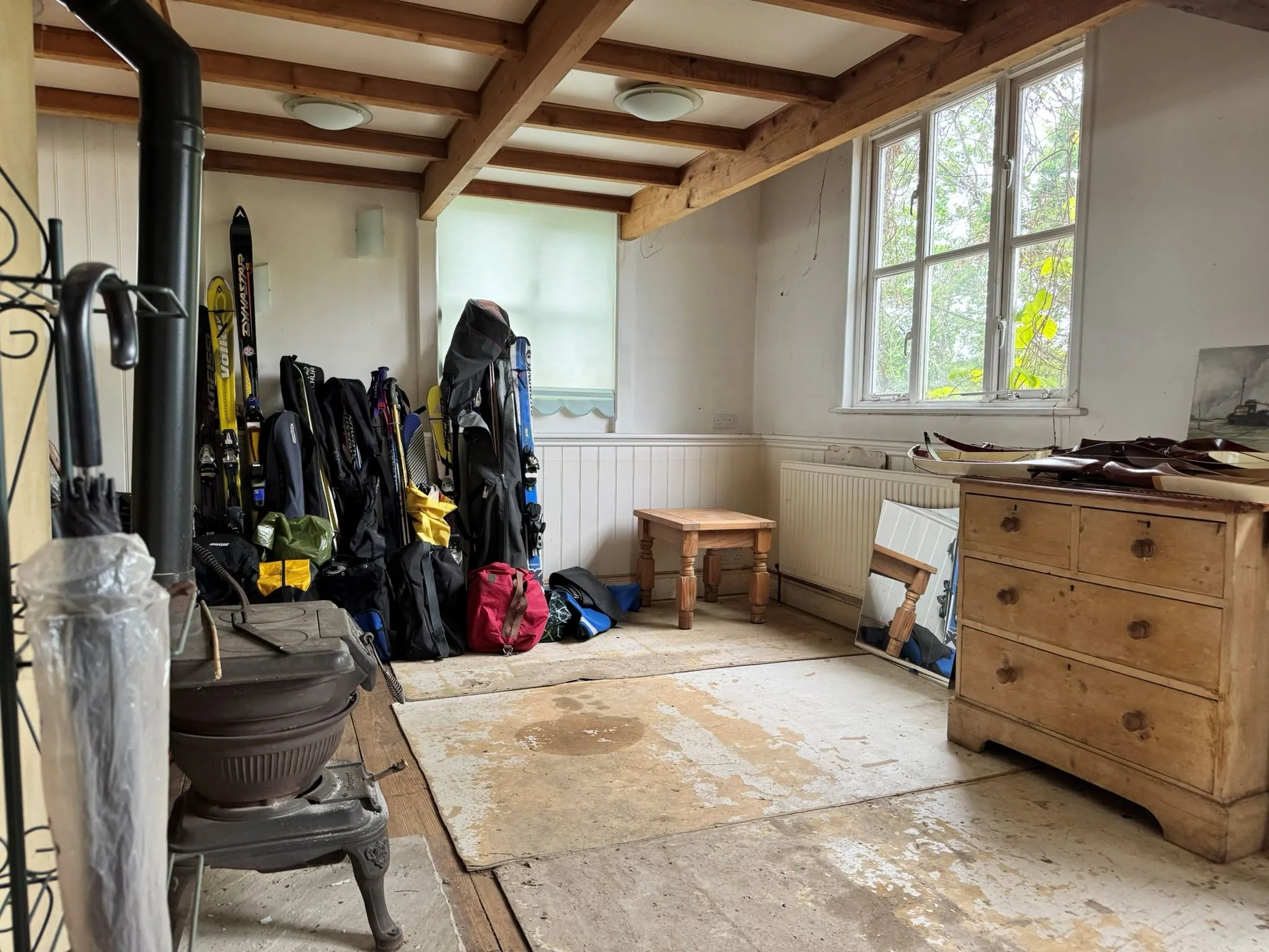 DEVELOPMENT POTENTIAL: VACANT FREEHOLD DETACHED CHALET ON 1/4 ACRE PLOT WITH RIVER FRONTED POSITION AND PRIVATE FIXED JETTY