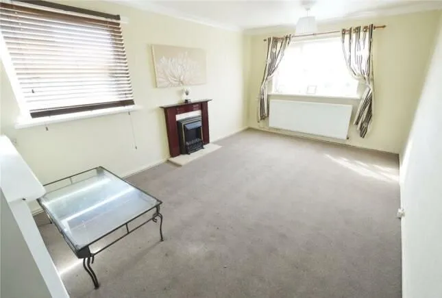 RESIDENTIAL/BUY TO LET INVESTMENT: A LEASEHOLD ONE BEDROOM VACANT GROUND FLOOR FLAT  CONSIDERED TO BE AN IDEAL BUY TO LET INVESTMENT