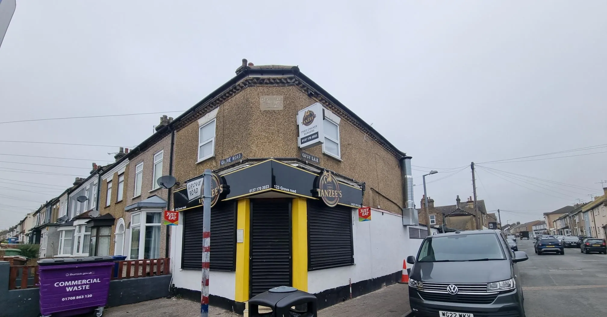 MIXED USE INVESTMENT: A FREEHOLD BUILDING COMPRISING A COMMERCIAL SHOP AND THREE FLATS LOCATED IN GRAYS PRODUCING AN ANNUAL INCOME OF £37,200