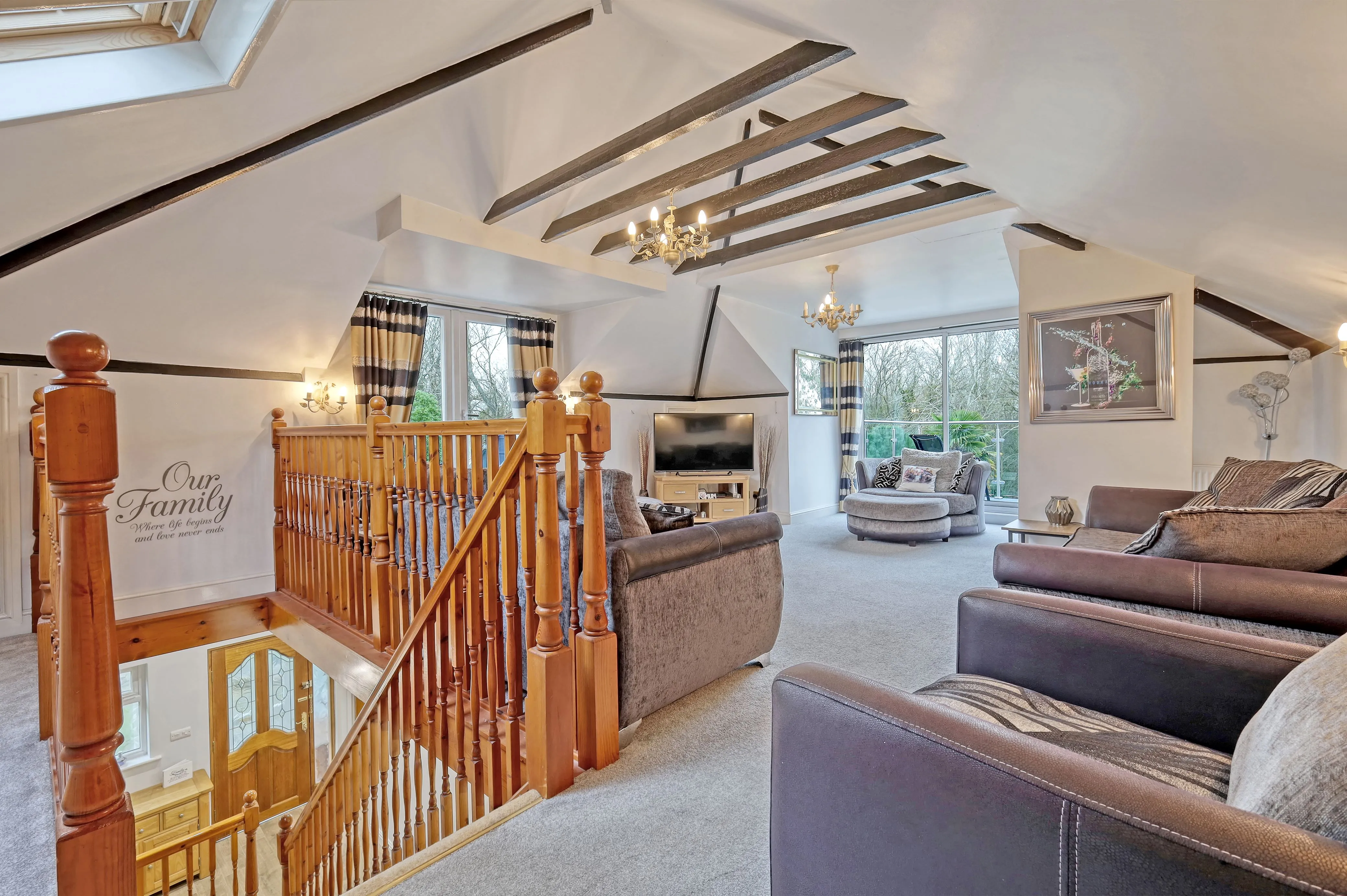 RESIDENTIAL INVESTMENT : VACANT DETACHED HOUSE SET IN GROUNDS OF AROUND 2 ACRES WITH LARGE DETACHED SELF CONTAINED ANNEX AND TRIPLE GARAGE